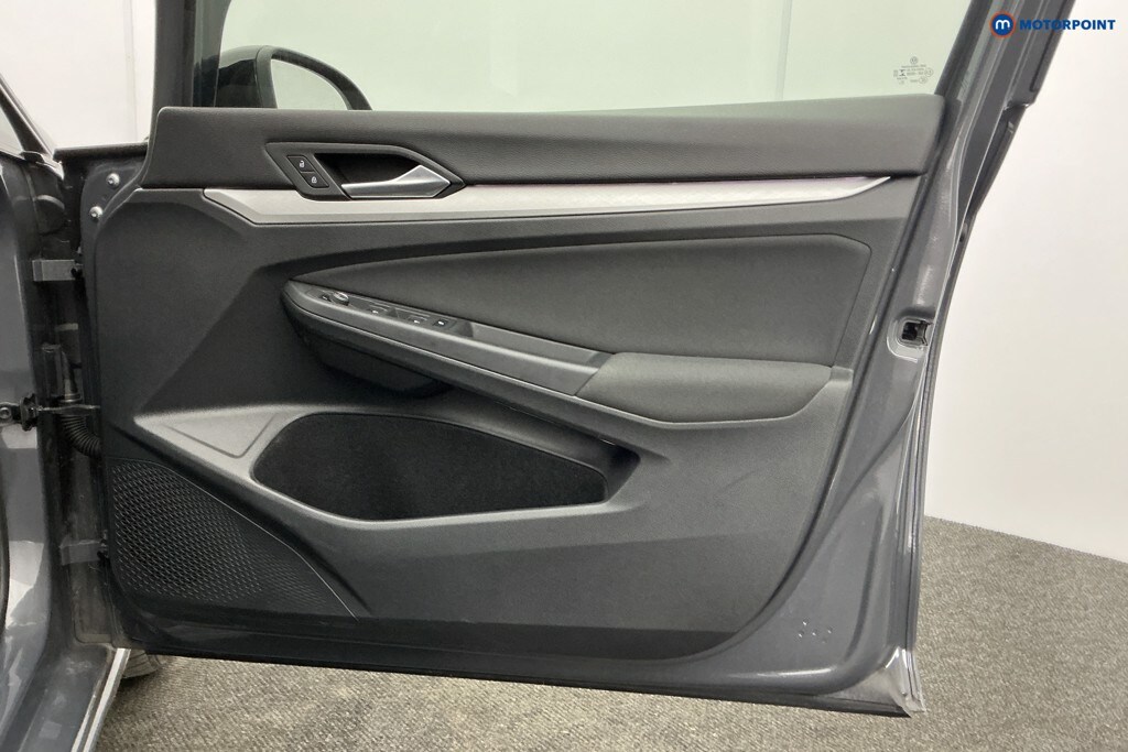 Used Volkswagen Golf 2021 for sale - 77718836: Photo 33