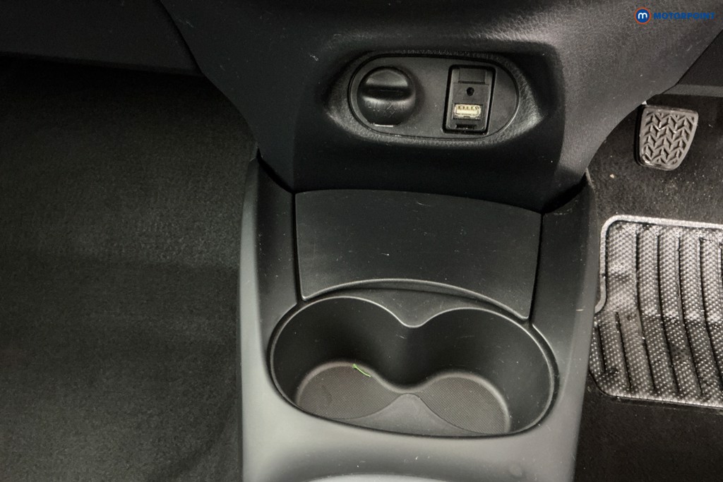 Used Toyota Yaris 2020 for sale - 77106688: Photo 23