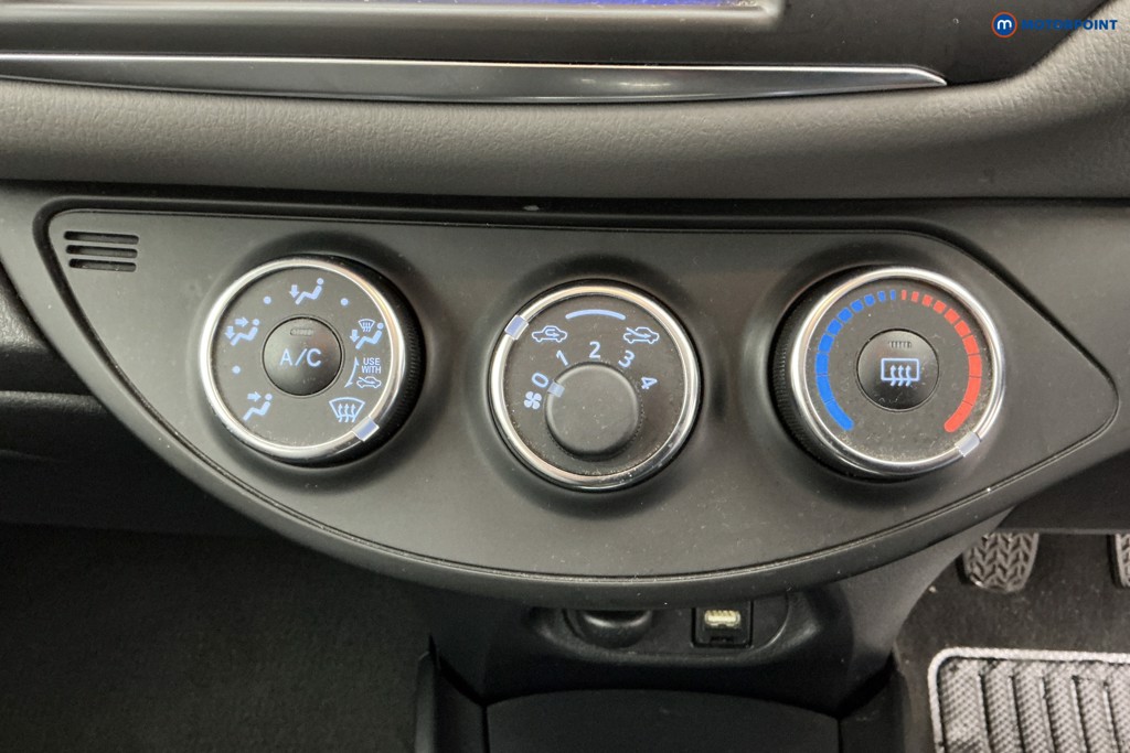 Used Toyota Yaris 2020 for sale - 77106688: Photo 24