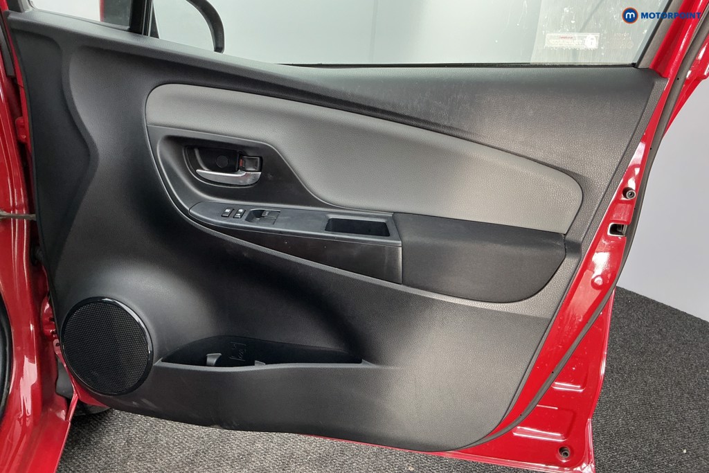 Used Toyota Yaris 2020 for sale - 77106688: Photo 28