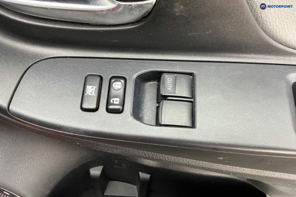 Used Toyota Yaris 2020 for sale - 77106688: Photo 29