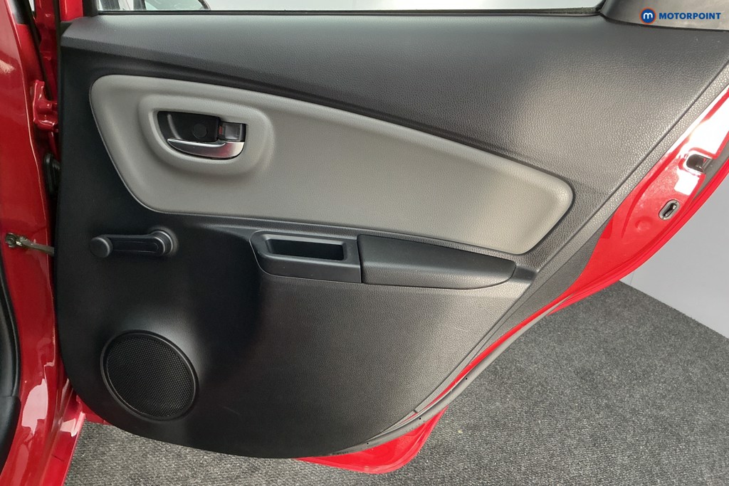 Used Toyota Yaris 2020 for sale - 77106688: Photo 30