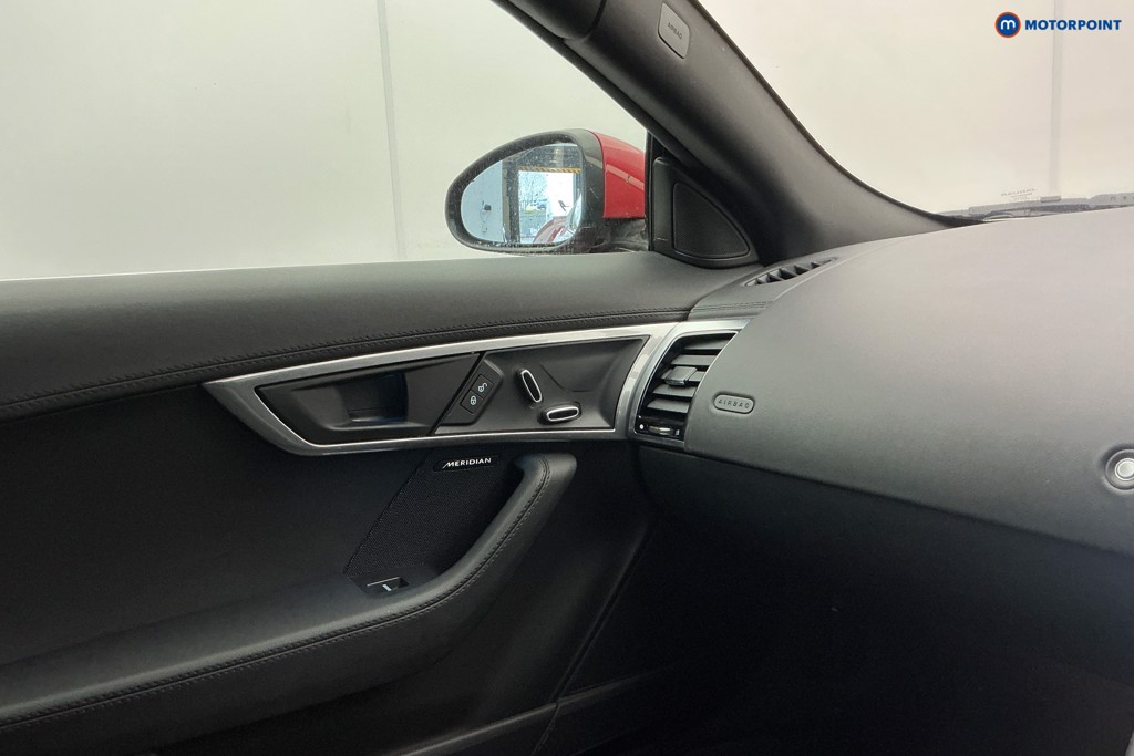 Used Jaguar F-Type 2019 for sale - 77604385: Photo 30