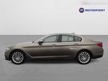 Used BMW 5 Series 2017 for sale - 79639335: Photo