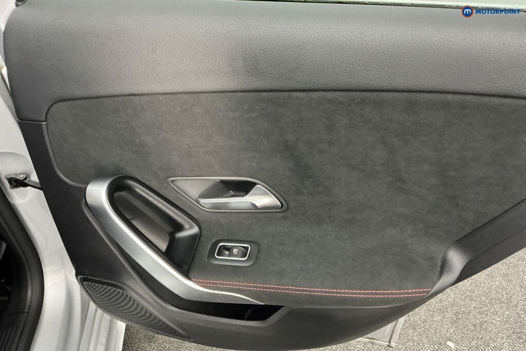 Used Mercedes-Benz A-Class 2019 for sale - 76685125: Photo 32