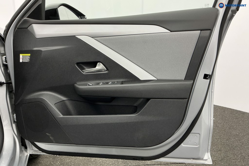 Used Vauxhall Astra 2024 for sale - 77271813: Photo 31