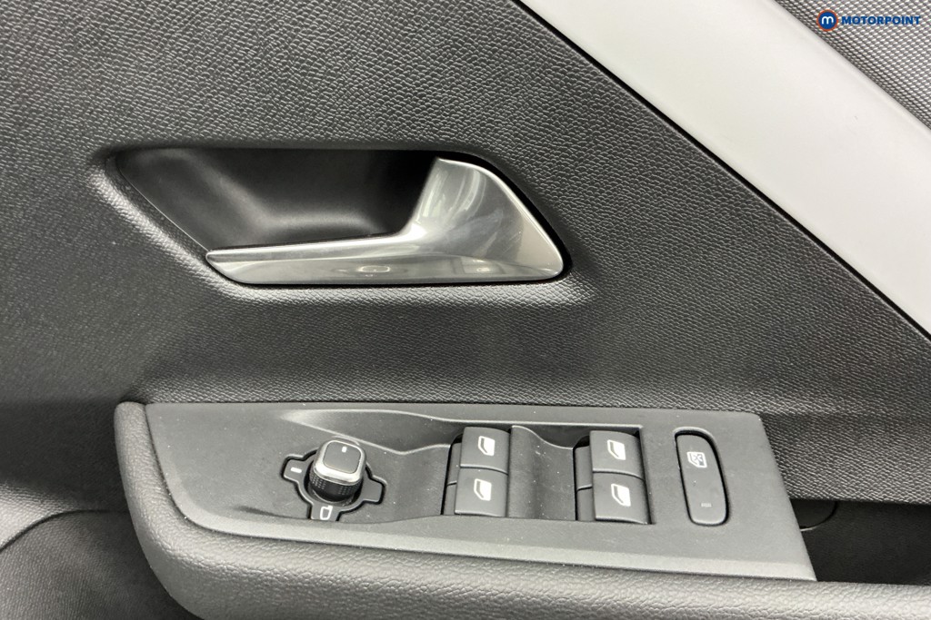 Used Vauxhall Astra 2024 for sale - 77271813: Photo 32