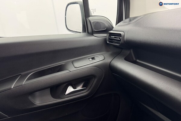 Used Vauxhall Combo 2025 for sale - 75997567: Photo 27