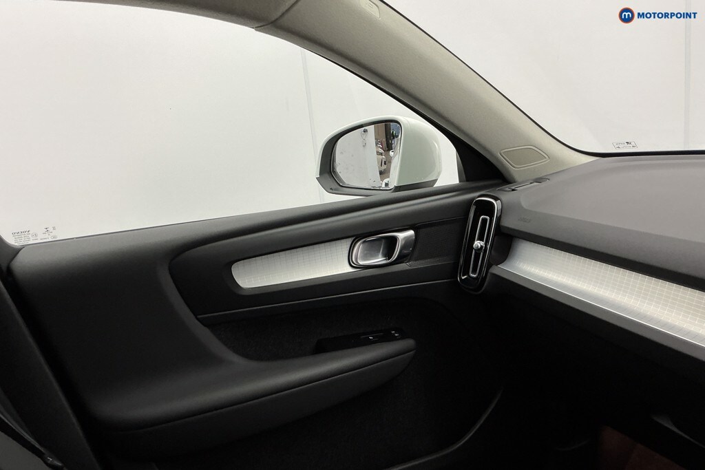 Used Volvo XC40 2021 for sale - 76933638: Photo 28