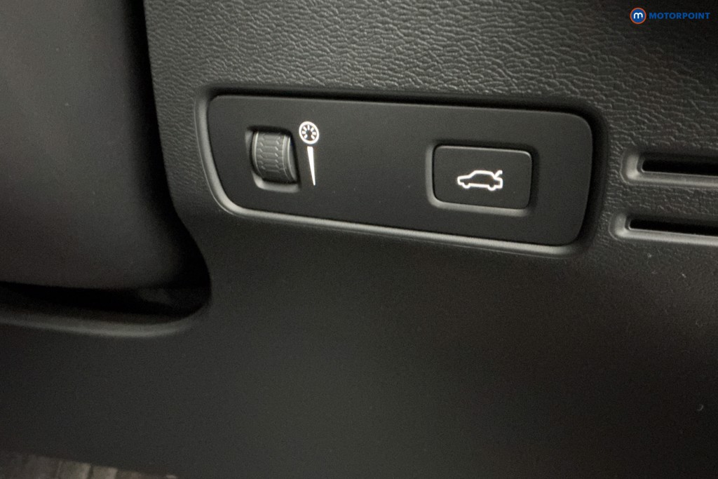 Used Volvo XC40 2021 for sale - 76933638: Photo 31