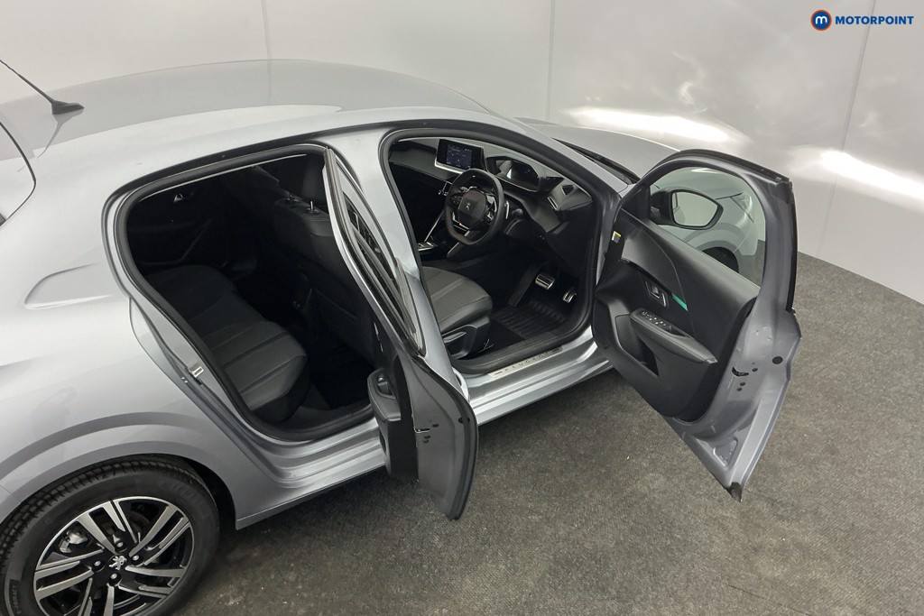 Used Peugeot 208 2023 for sale - 77932306: Photo 13