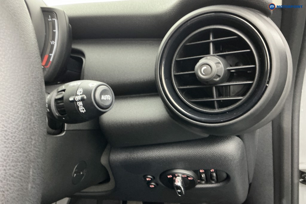Used MINI Hatch 2020 for sale - 76344861: Photo 27