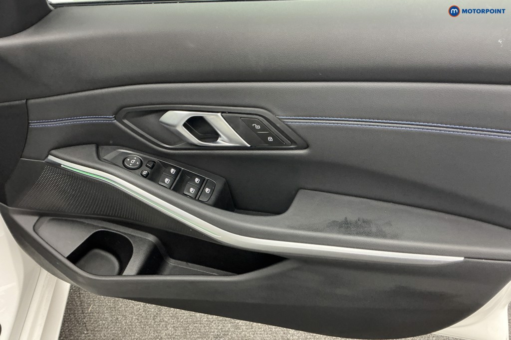 Used BMW 3 Series 2024 for sale - 76697217: Photo 29