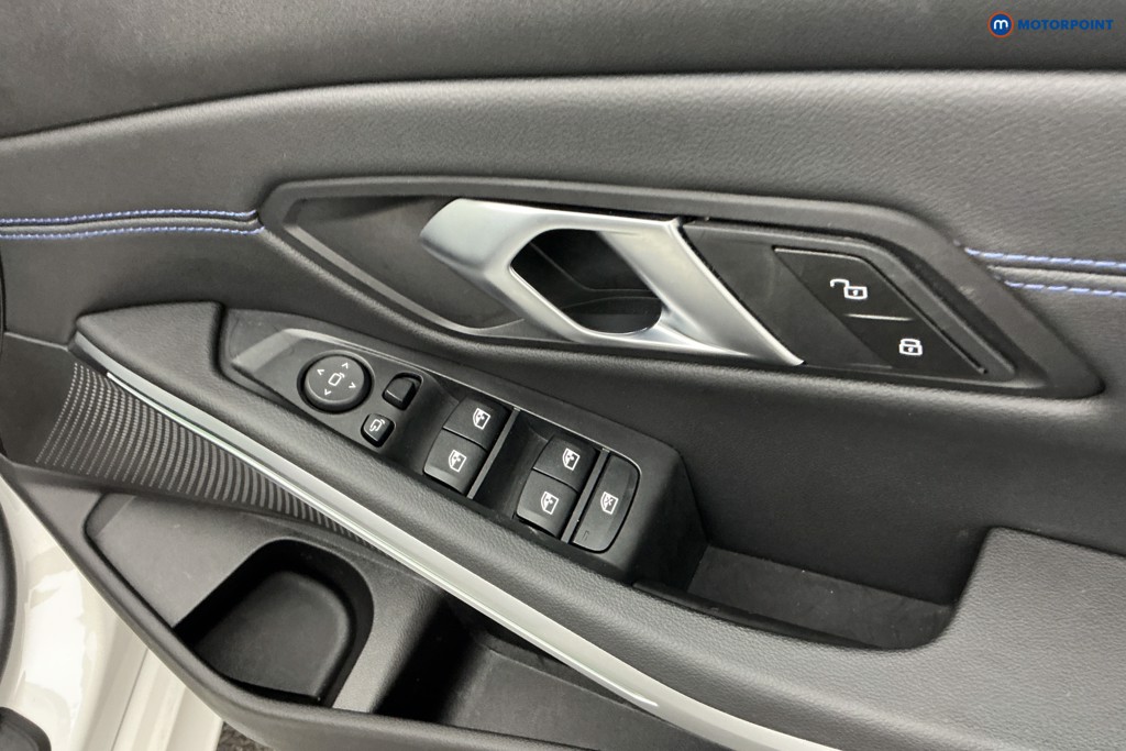 Used BMW 3 Series 2024 for sale - 76697217: Photo 30