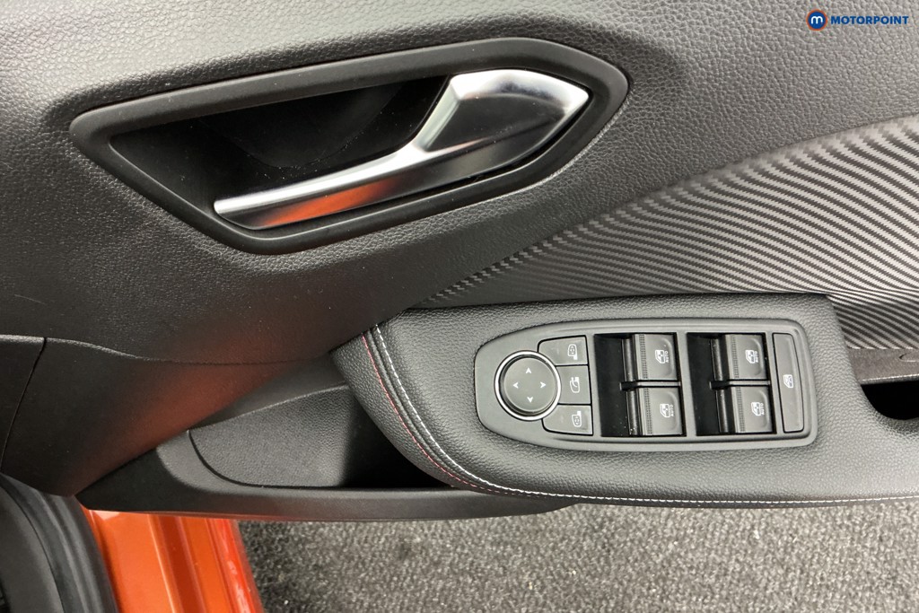 Used Renault Clio 2023 for sale - 76394626: Photo 28