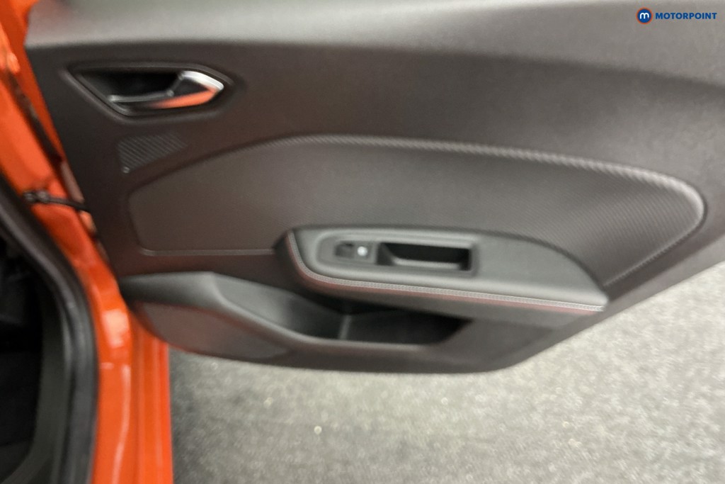 Used Renault Clio 2023 for sale - 76394626: Photo 29