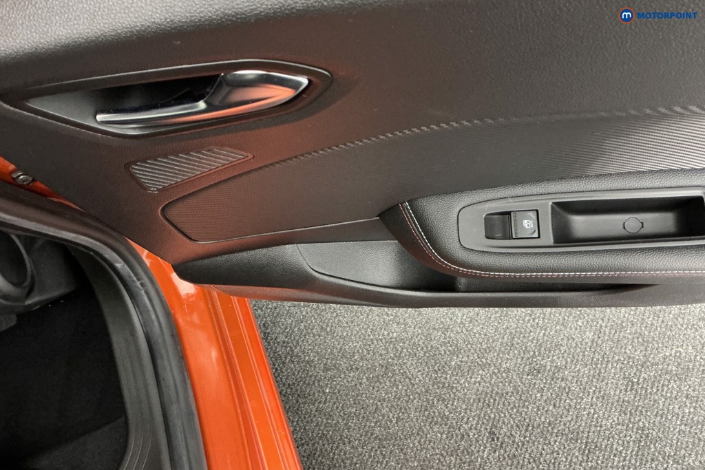 Used Renault Clio 2023 for sale - 76394626: Photo 30