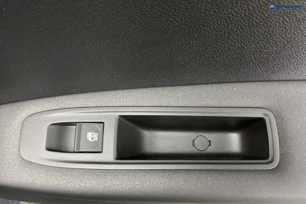 Used Renault Captur 2023 for sale - 78109693: Photo 36