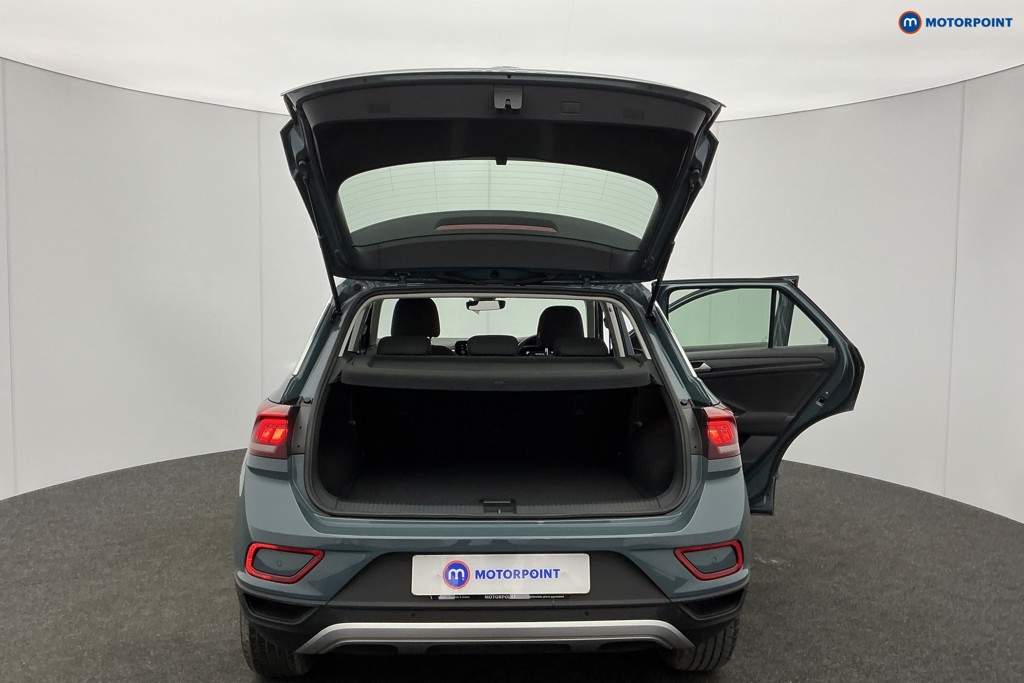 Used Volkswagen T-Roc 2022 for sale - 77069454: Photo 11