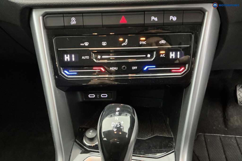 Used Volkswagen T-Roc 2022 for sale - 77069454: Photo 26