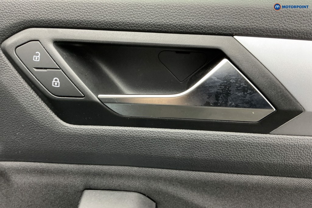 Used Volkswagen T-Roc 2022 for sale - 77069454: Photo 33