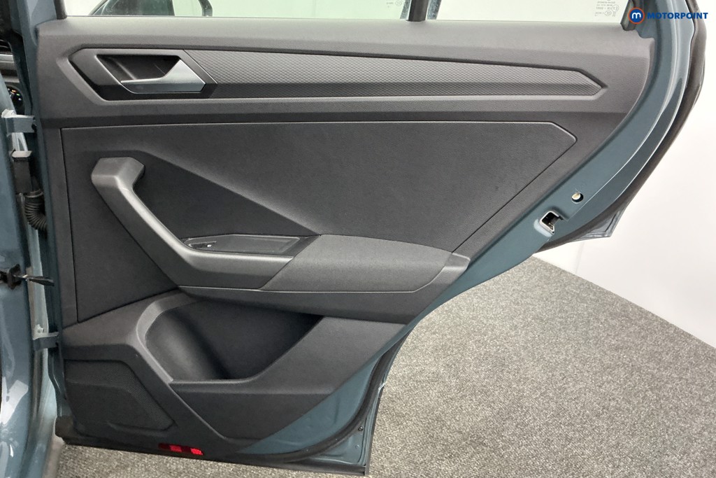 Used Volkswagen T-Roc 2022 for sale - 77069454: Photo 34