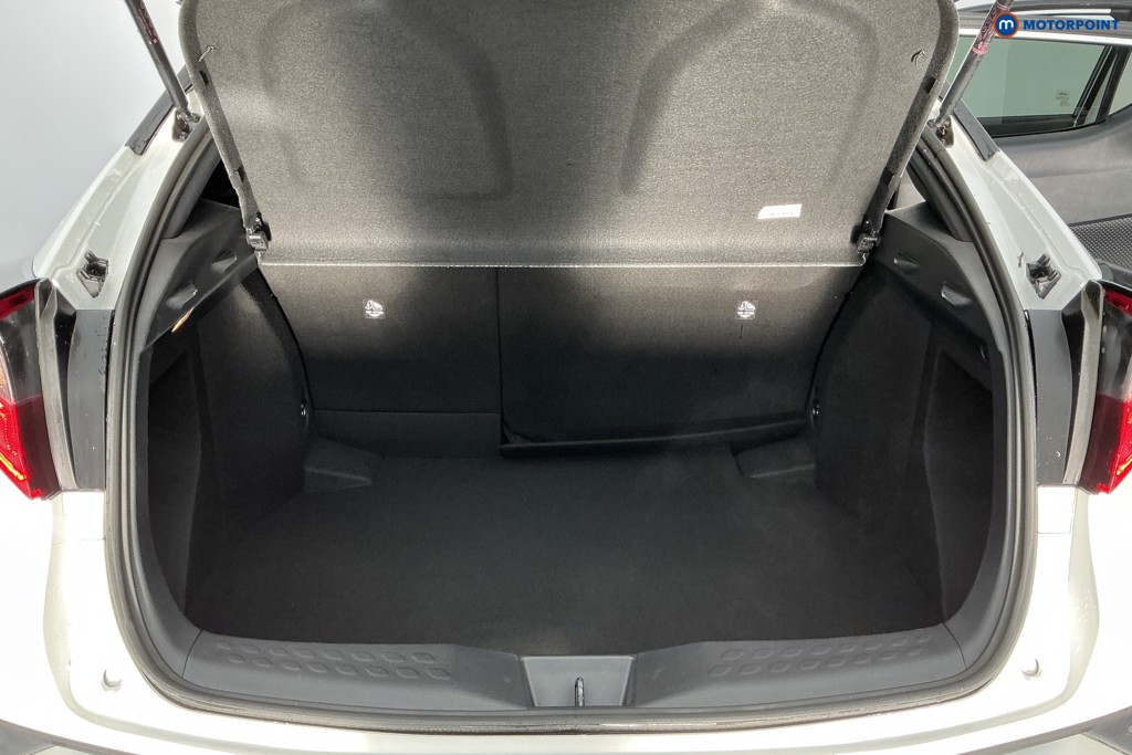 Used Toyota C-HR 2023 for sale - 77086652: Photo 12