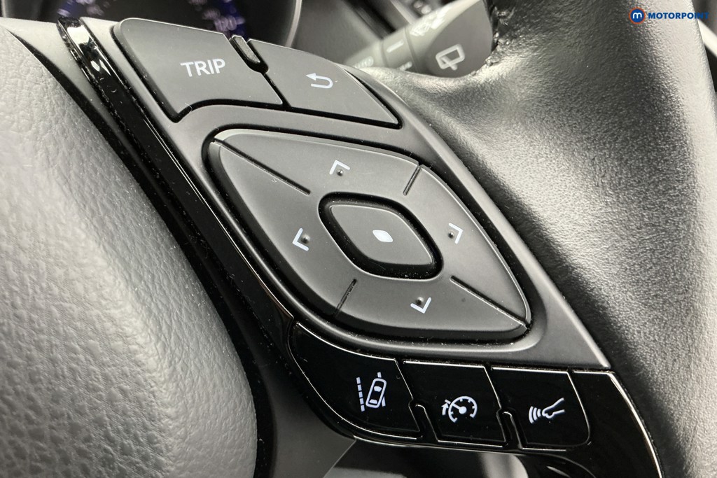 Used Toyota C-HR 2023 for sale - 77086652: Photo 27