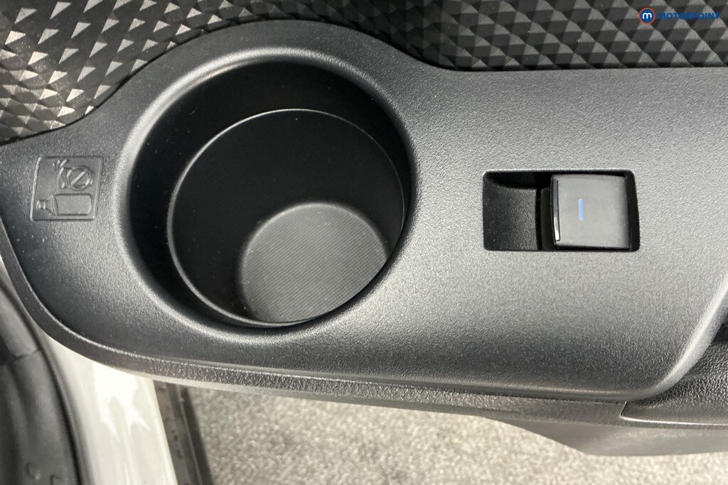 Used Toyota C-HR 2023 for sale - 77086652: Photo 33