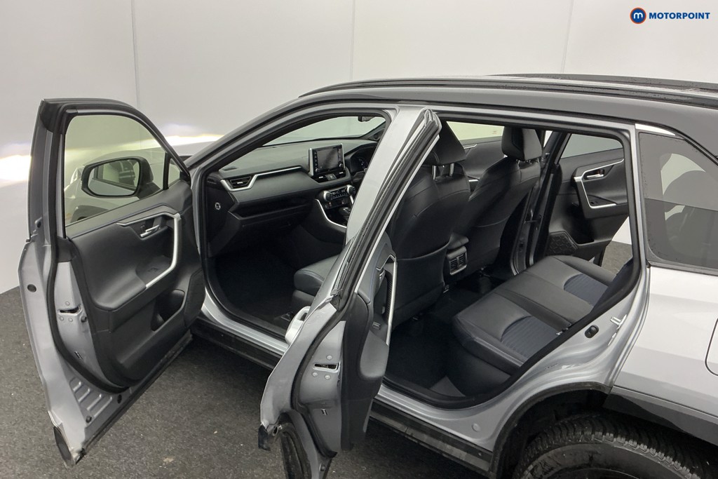 Used Toyota RAV4 2020 for sale - 77211204: Photo 13