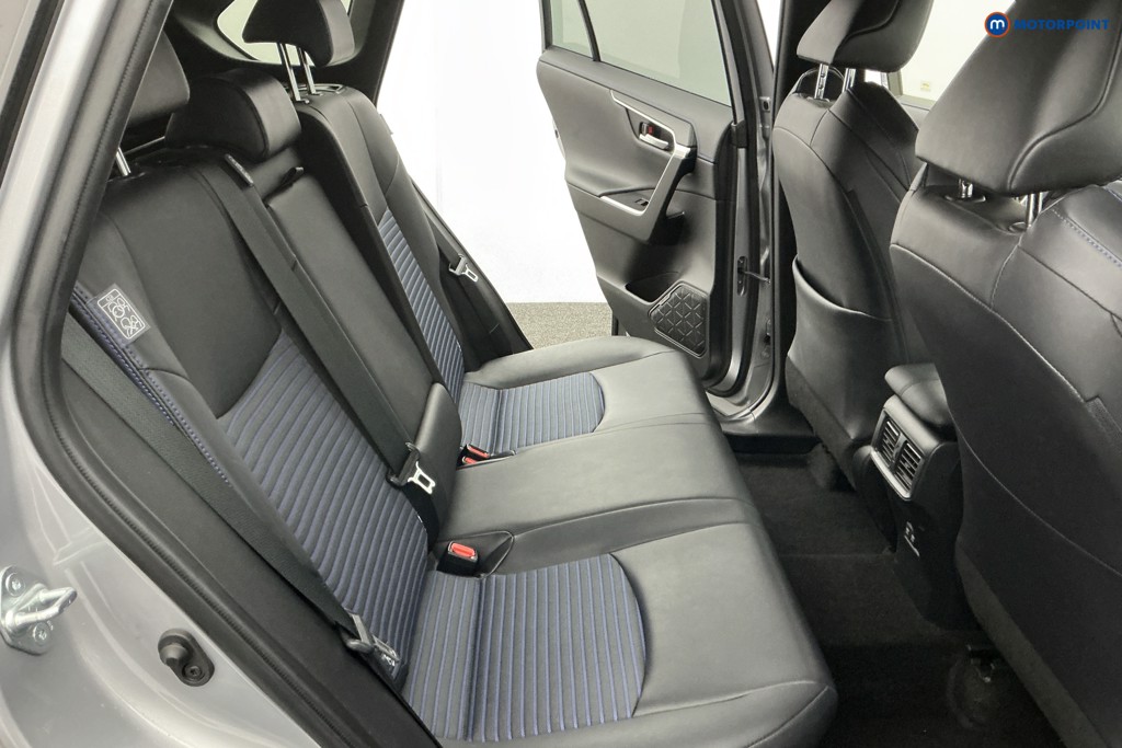 Used Toyota RAV4 2020 for sale - 77211204: Photo 15