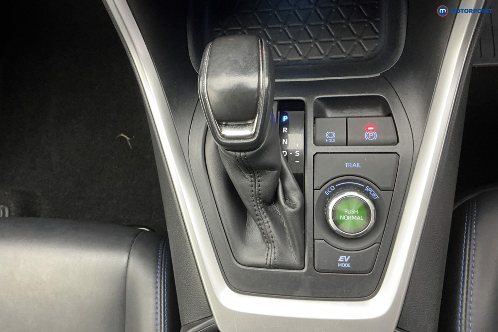 Used Toyota RAV4 2020 for sale - 77211204: Photo 31