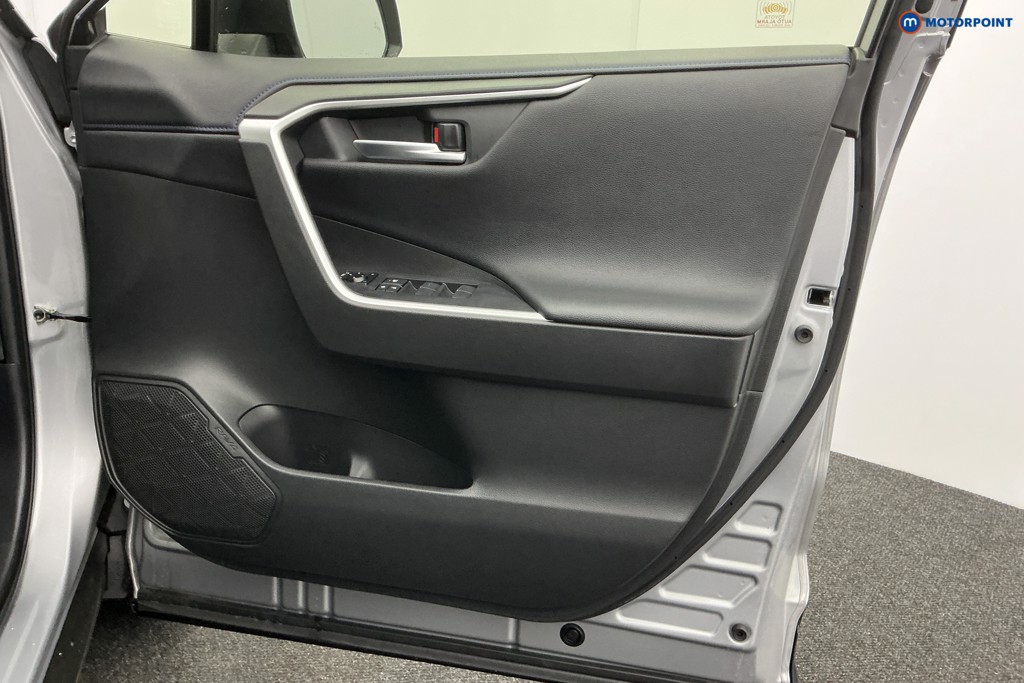 Used Toyota RAV4 2020 for sale - 77211204: Photo 38