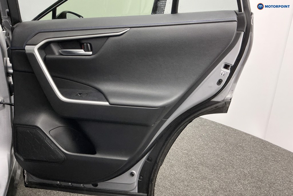 Used Toyota RAV4 2020 for sale - 77211204: Photo 41