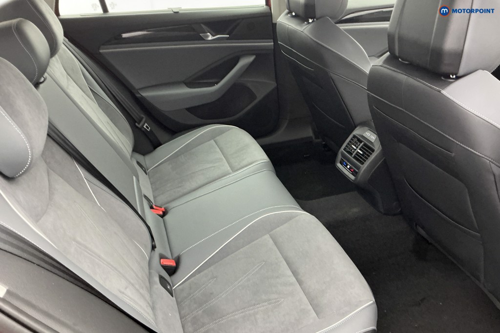 Used Volkswagen Passat 2025 for sale - 76650756: Photo 12