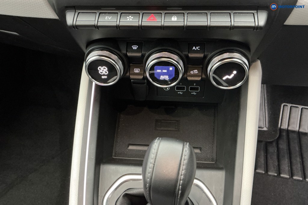 Used Renault Clio 2023 for sale - 77620289: Photo 28