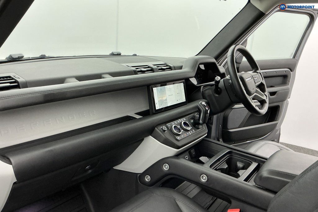 Used Land Rover Defender 2021 for sale - 77006272: Photo 17