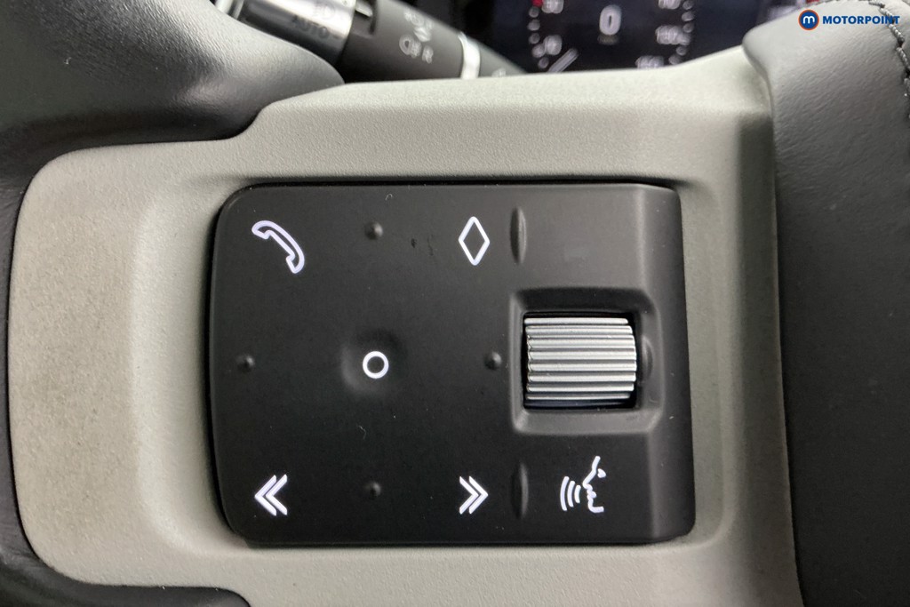 Used Land Rover Defender 2021 for sale - 77006272: Photo 31