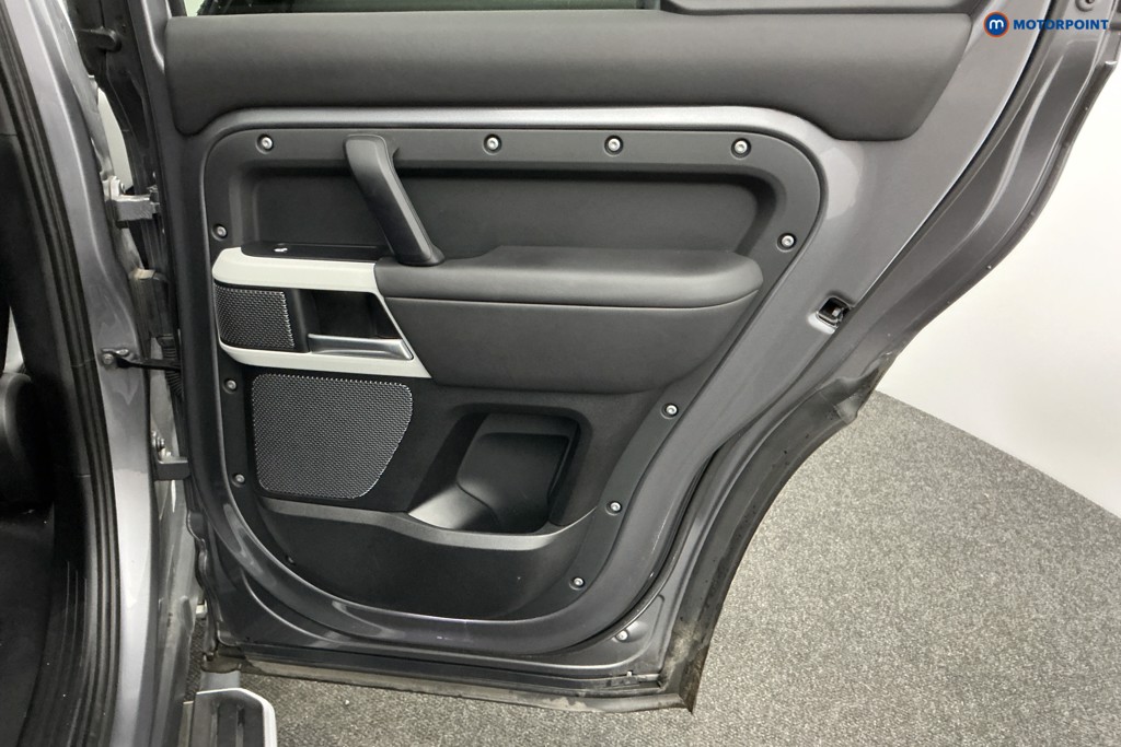 Used Land Rover Defender 2021 for sale - 77006272: Photo 38