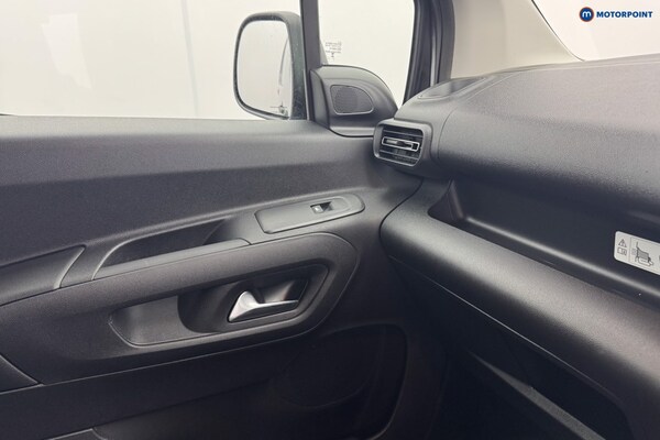 Used Citroen Berlingo 2025 for sale - 76131796: Photo 27