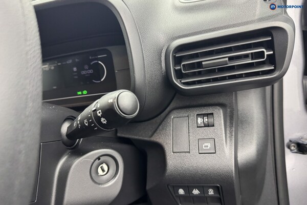 Used Citroen Berlingo 2025 for sale - 76131796: Photo 30