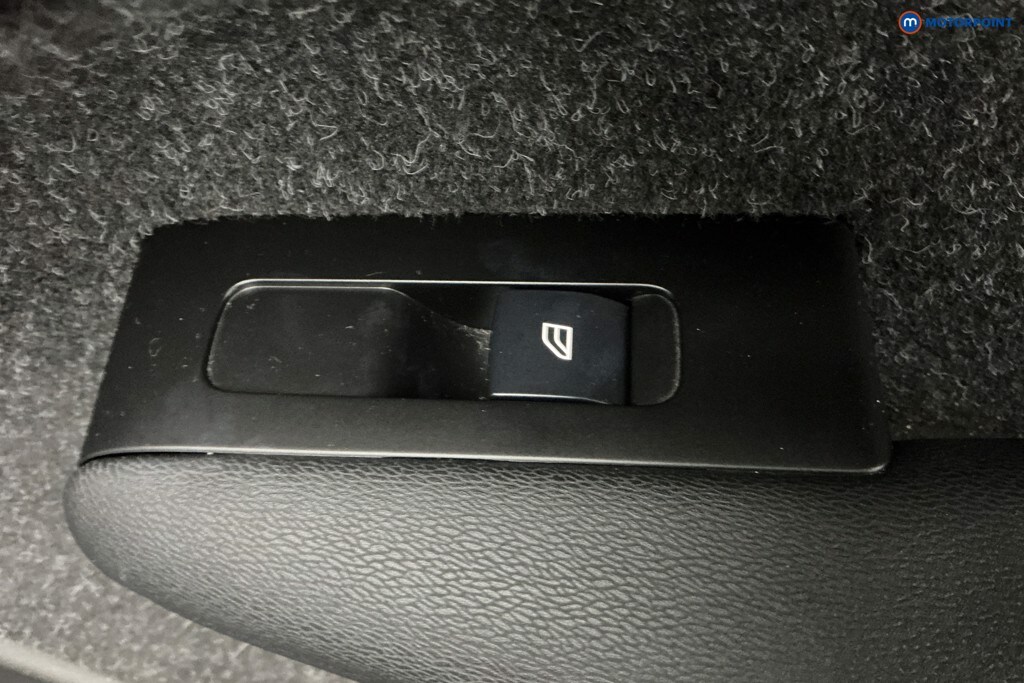 Used Volvo XC40 2021 for sale - 77946524: Photo 37