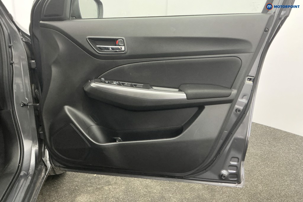 Used Suzuki Swift 2021 for sale - 78061673: Photo 36