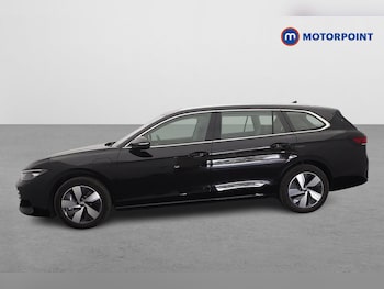 Used Volkswagen Passat 2025 for sale - 78984919: Photo