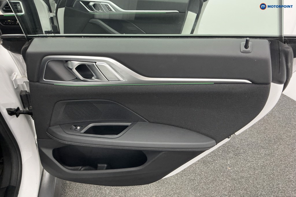 Used BMW i4 2023 for sale - 76616427: Photo 31