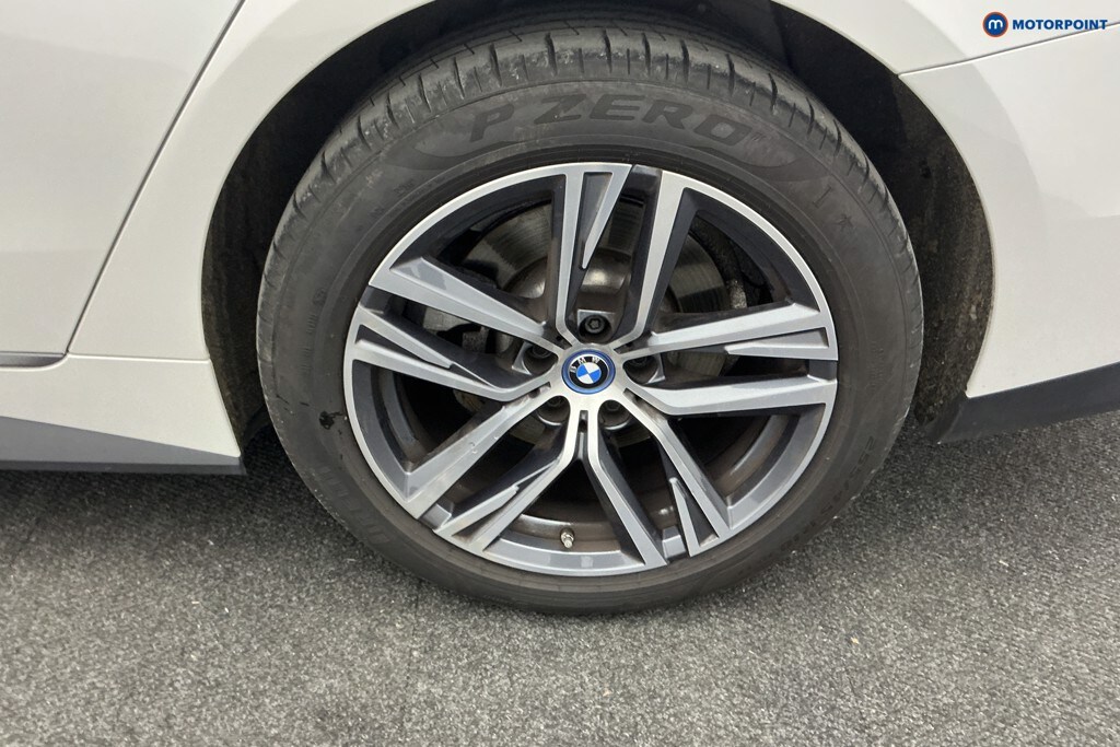 Used BMW i4 2023 for sale - 76616427: Photo 43