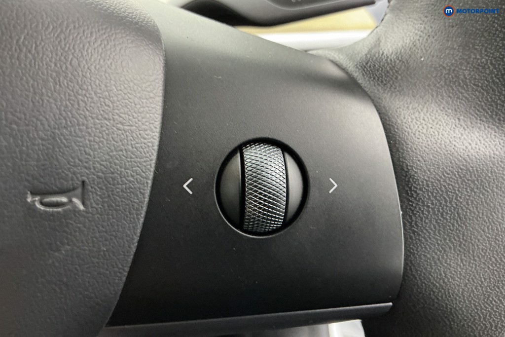 Used Tesla Model Y 2023 for sale - 77045919: Photo 30