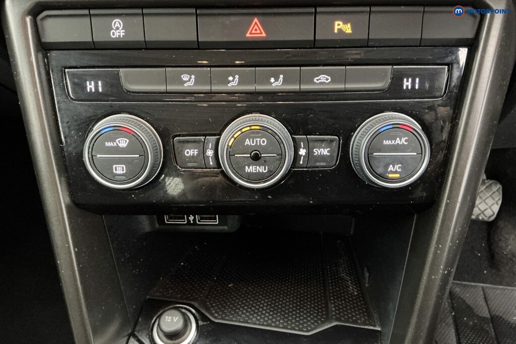 Used Volkswagen T-Roc 2019 for sale - 77533472: Photo 26