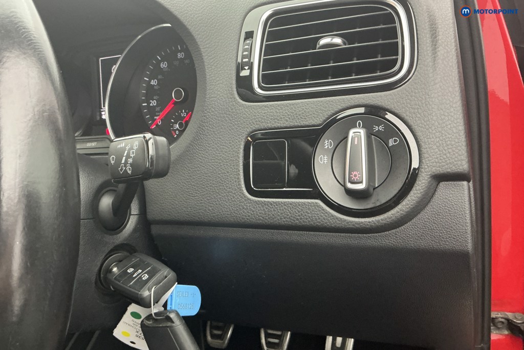 Used Volkswagen Polo 2016 for sale - 76587780: Photo 19