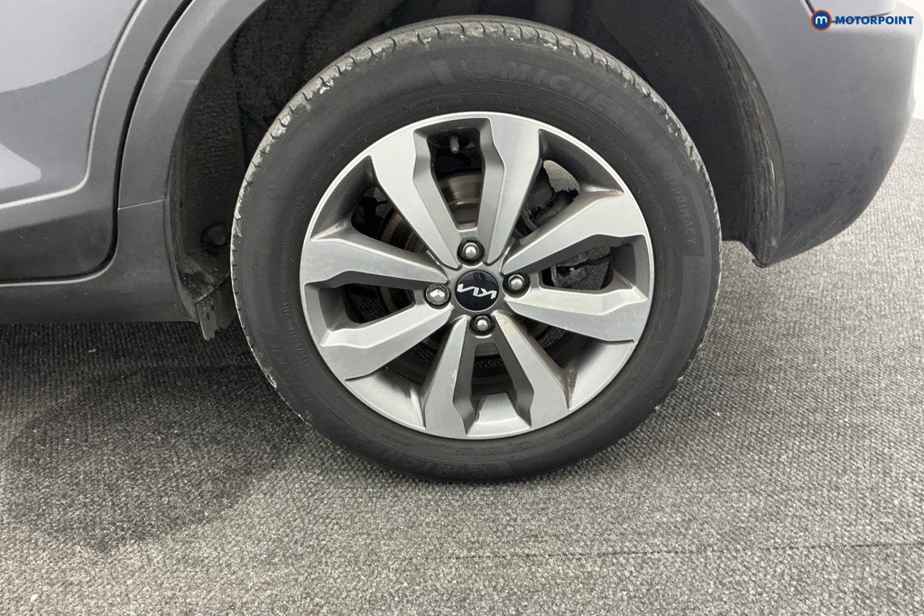 Used Kia Stonic 2023 for sale - 76494879: Photo 18